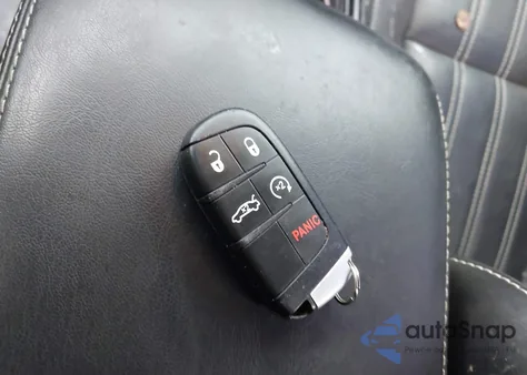 2015 Chrysler 300 from USA, damaged, VIN 2C3CCABG0FH921566